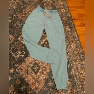 Great condition barely worn high waisted fig joggers sea green color
